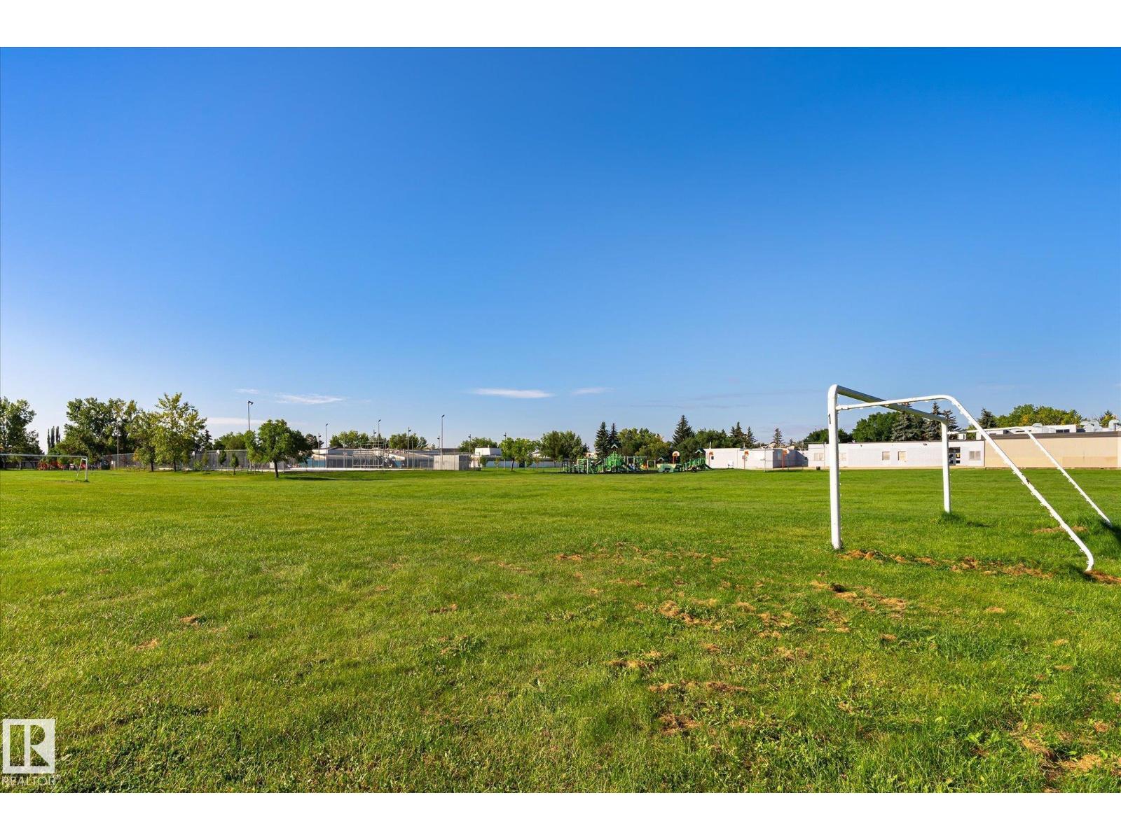 17325 85 AV NW - 45