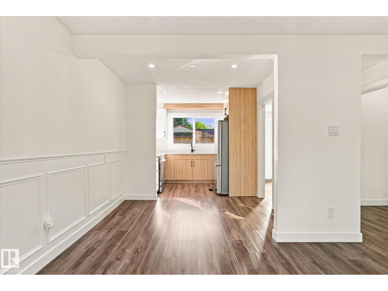 17325 85 AV NW - 7