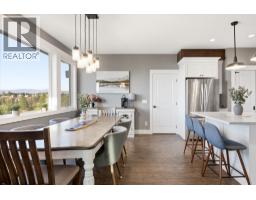 1160 Goldfinch Place, Kelowna, BC V1W5M1 Photo 24
