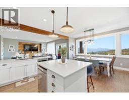 1160 Goldfinch Place, Kelowna, BC V1W5M1 Photo 25