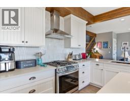 1160 Goldfinch Place, Kelowna, BC V1W5M1 Photo 20