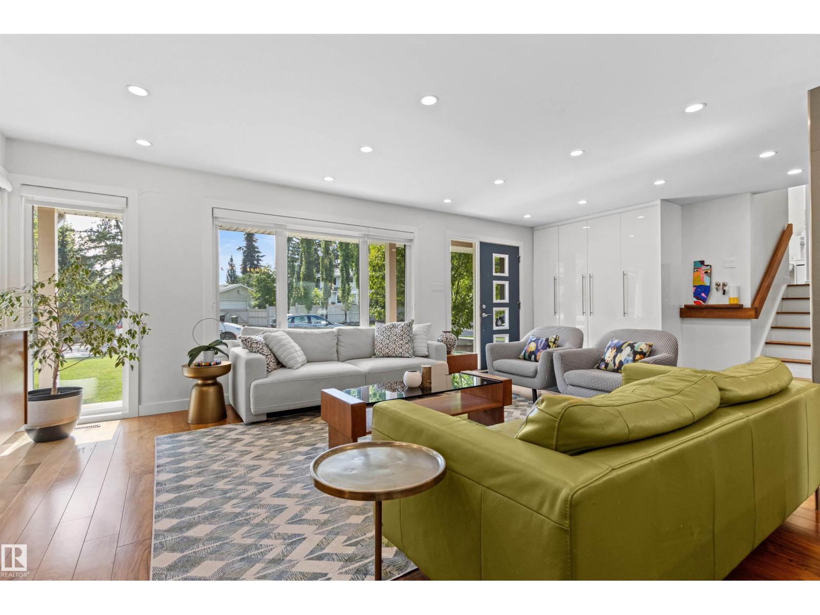 12648 52 AV NW - 10