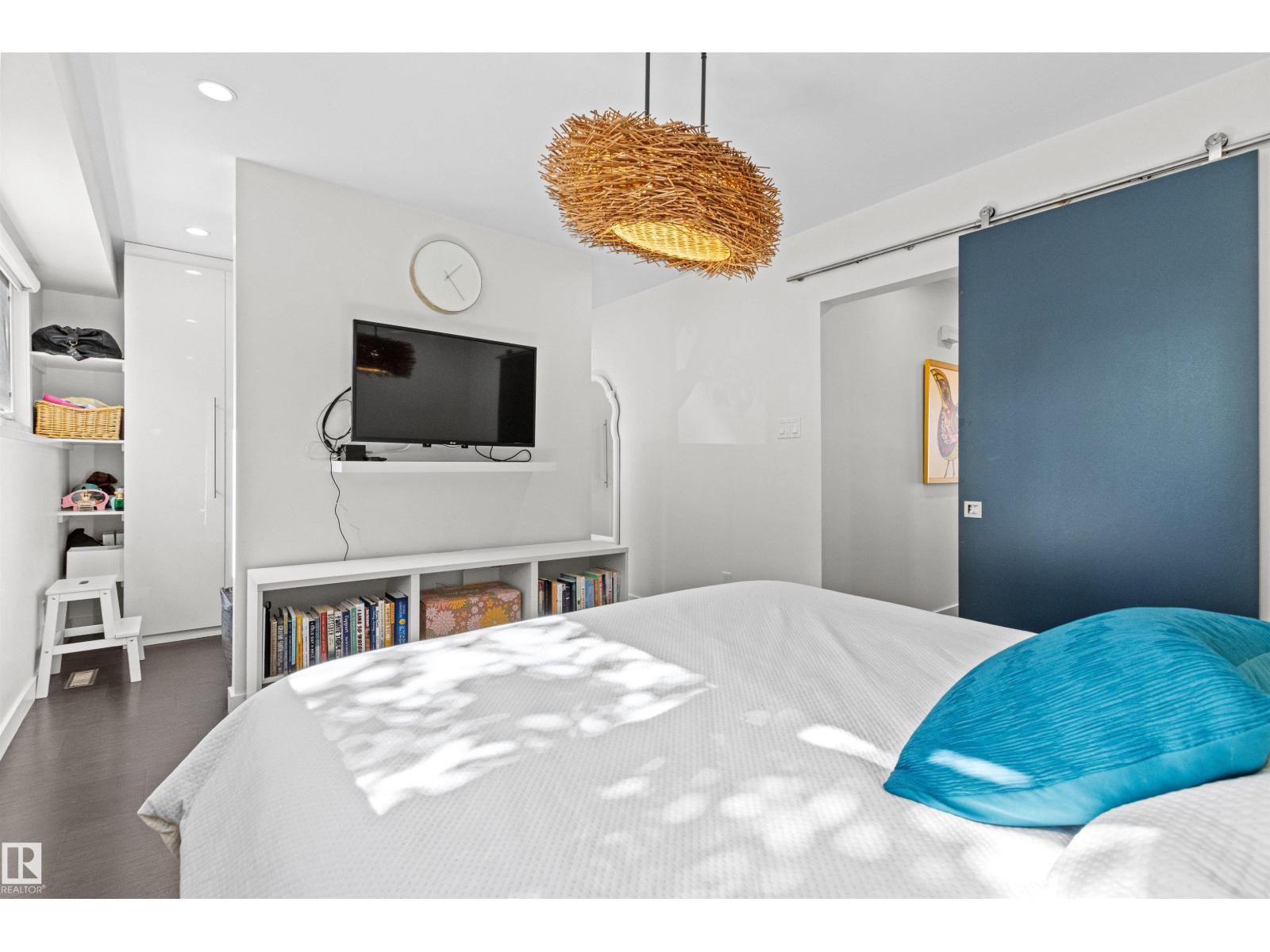 12648 52 AV NW - 38