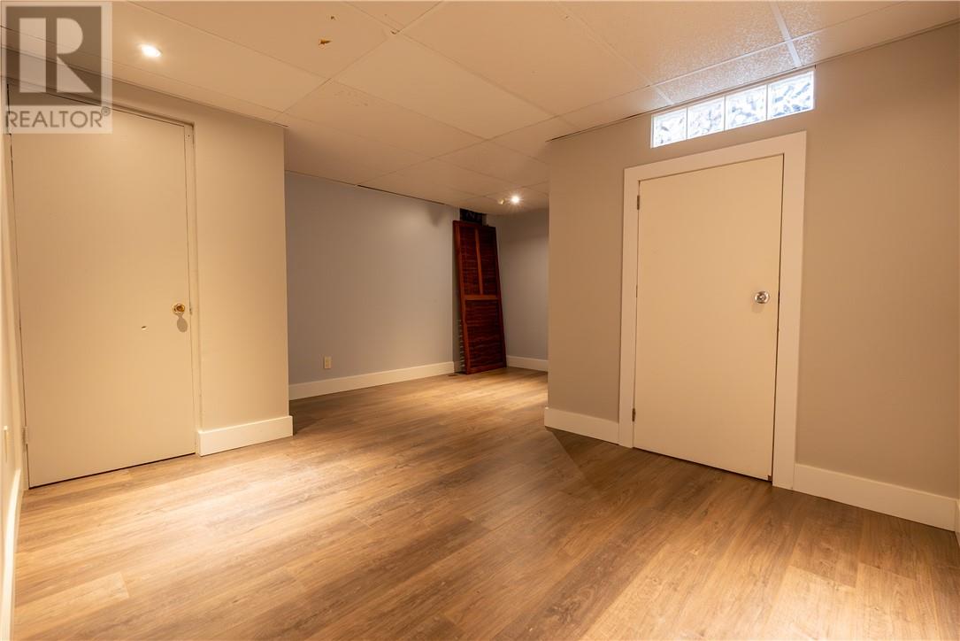 1567 Crestmoor Road - Image 38