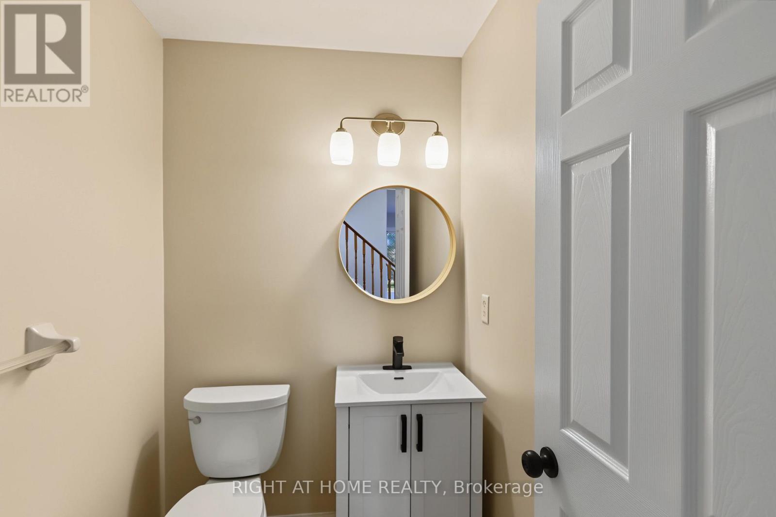 88 SCOTTSDALE DRIVE - 15