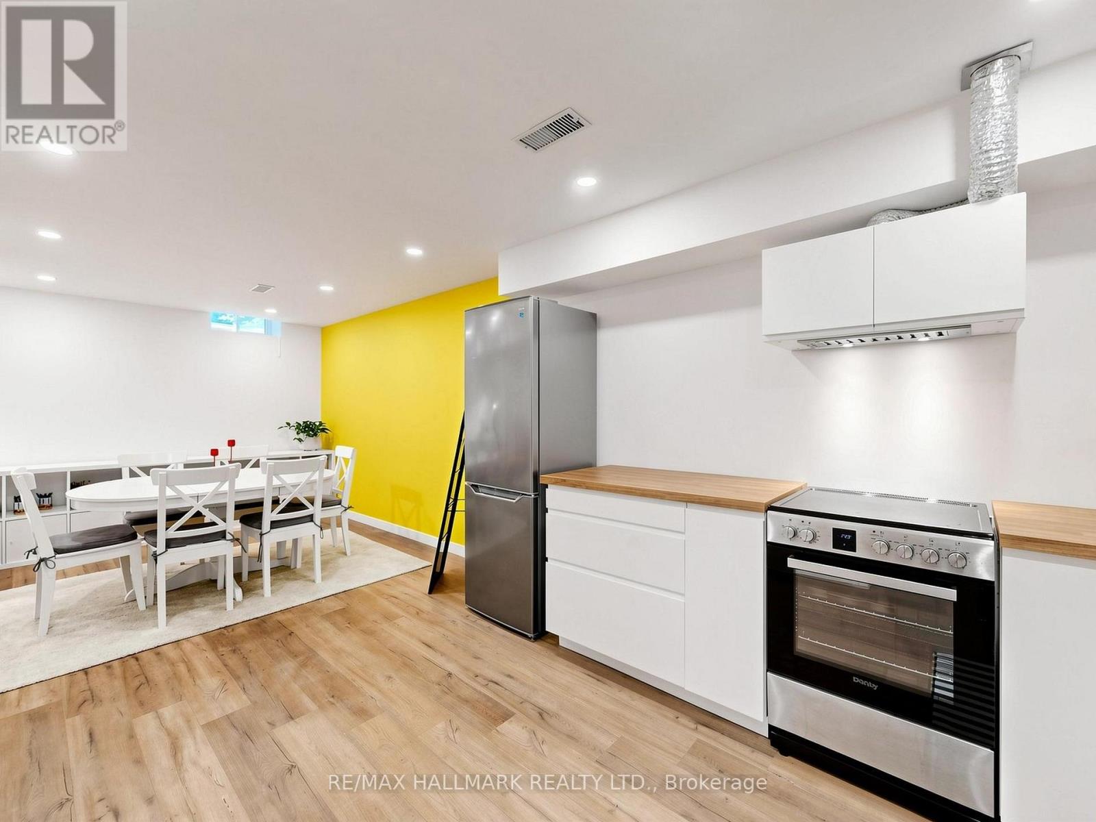 400 HANDLEY CRESCENT - Image 35