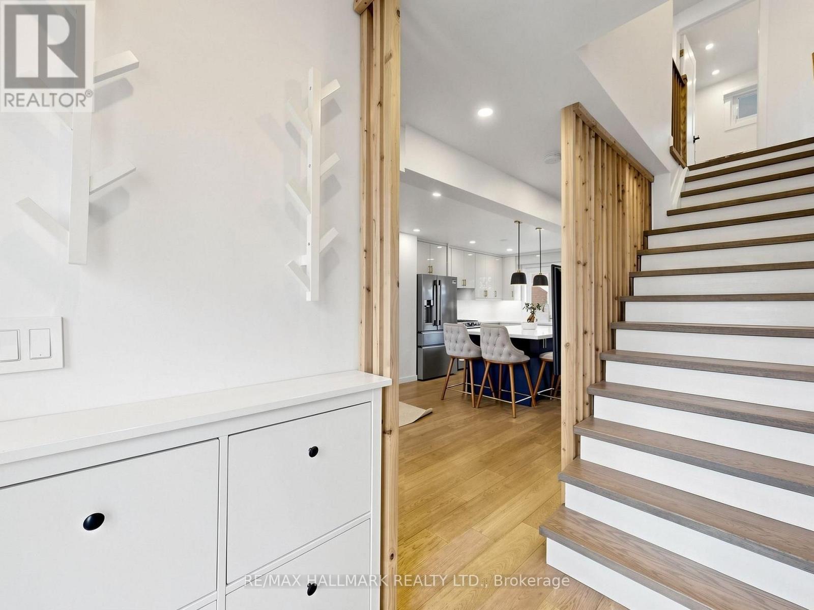 400 HANDLEY CRESCENT - 5