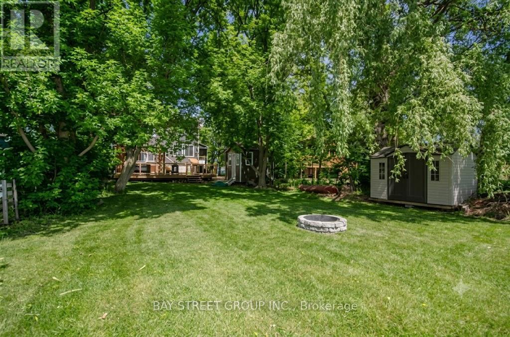 133 RIVEREDGE DRIVE - 17