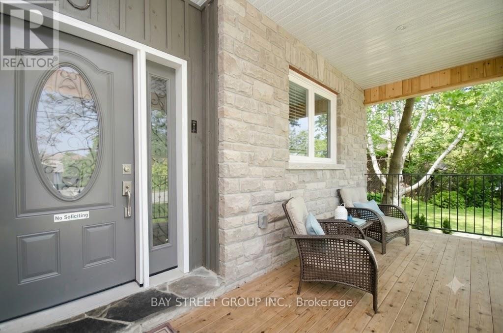 133 RIVEREDGE DRIVE - 2