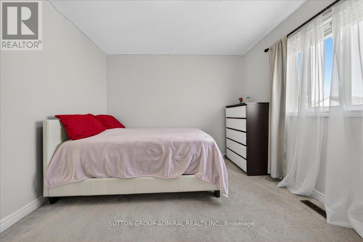 6 WHITE CRESCENT - 19