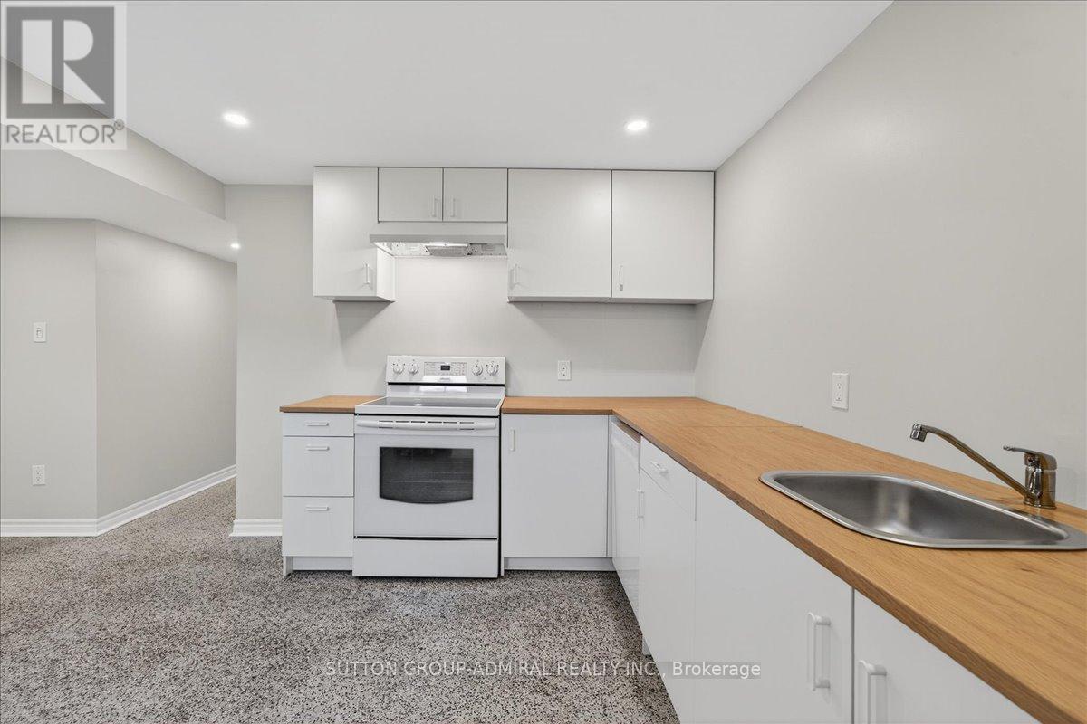 6 WHITE CRESCENT - Image 25