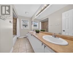 6 White Crescent, Barrie, ON L4N7M1 Photo 21