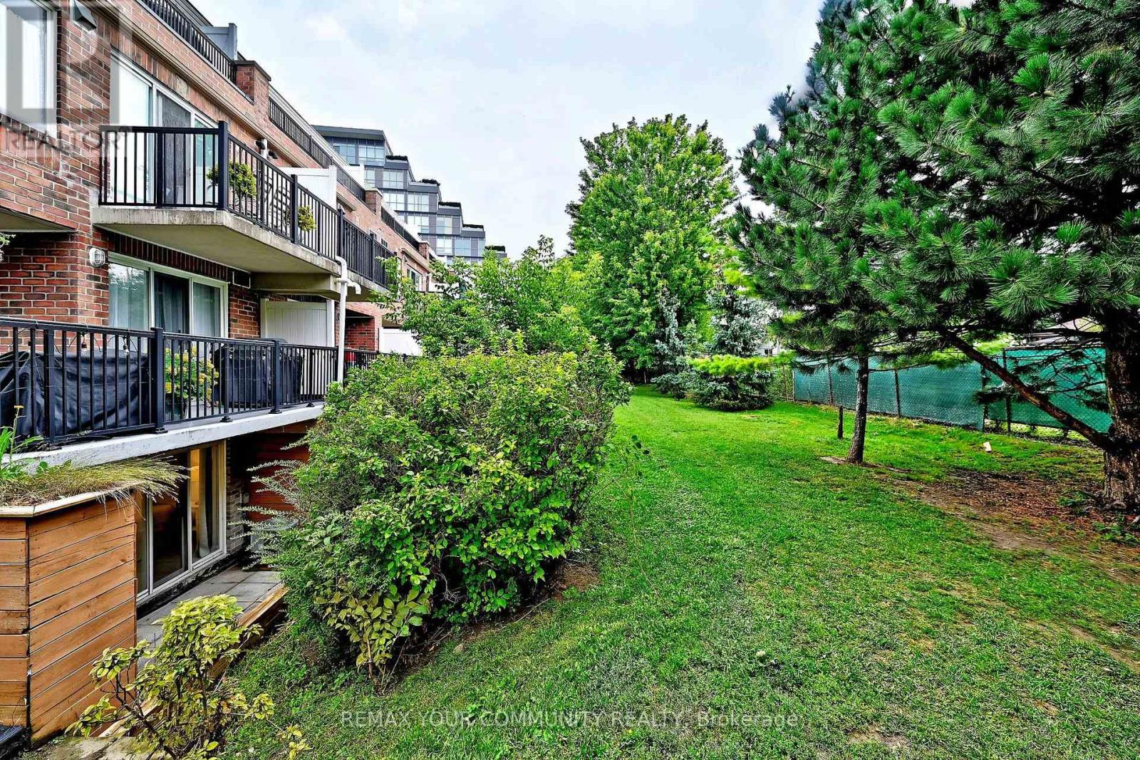 #1047 115 GEORGE APPLETON WAY - Image 36
