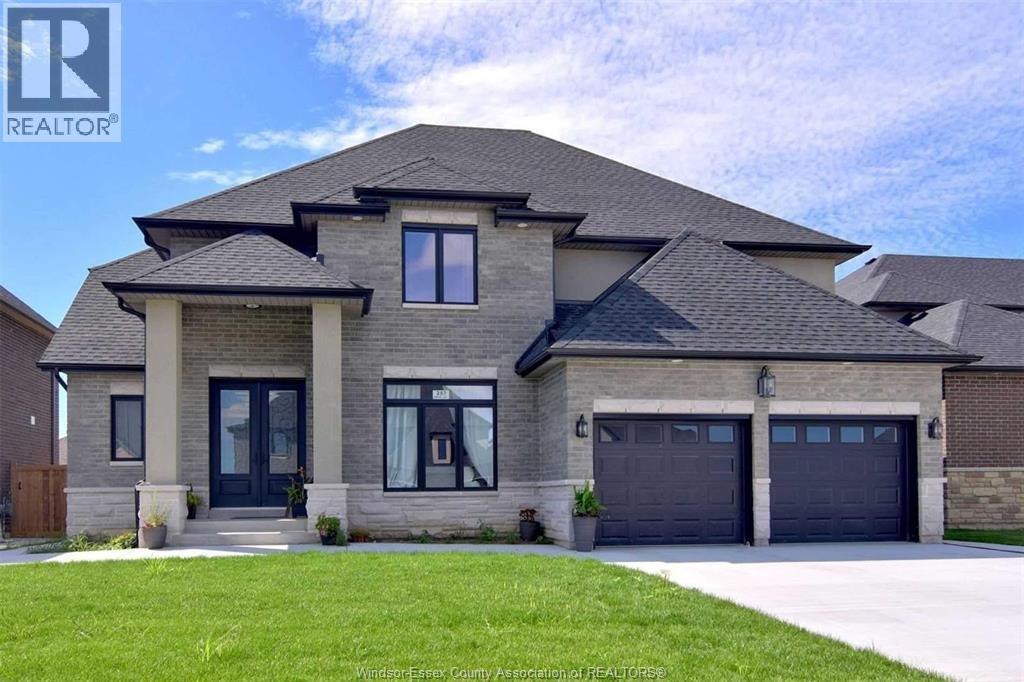 257 ARKONA COURT, Lakeshore — photo 2