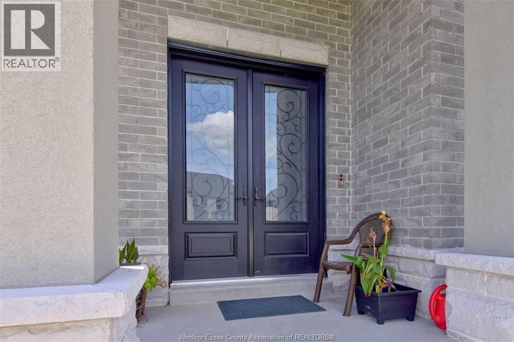 257 ARKONA COURT, Lakeshore — photo 5
