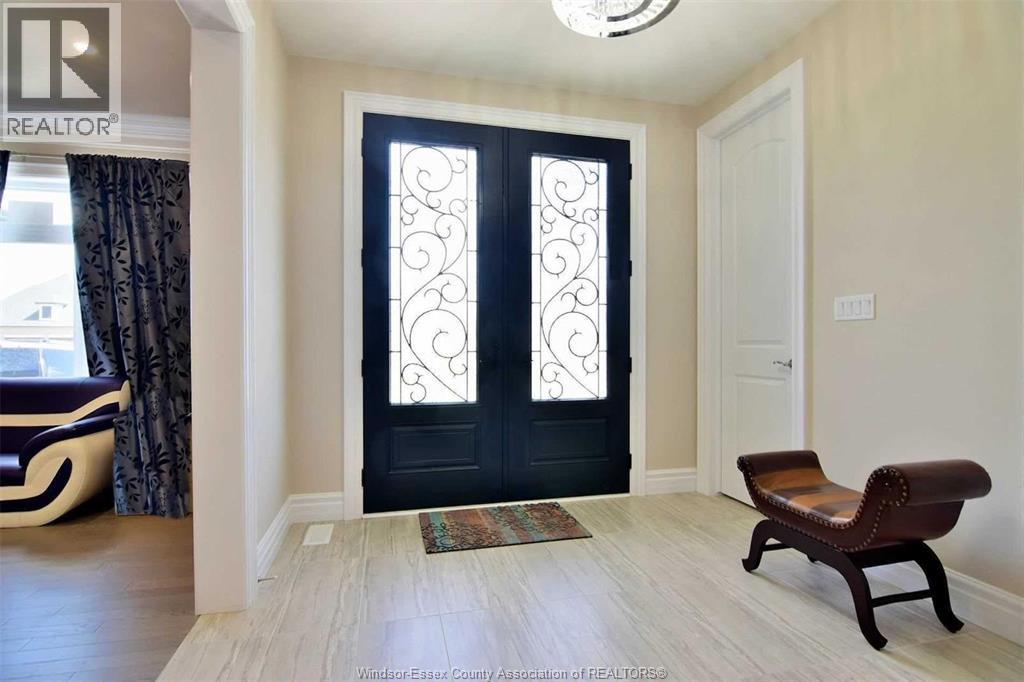 257 ARKONA COURT, Lakeshore — photo 6