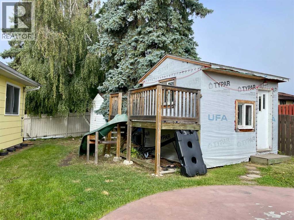 10523 105 Street Close - 41