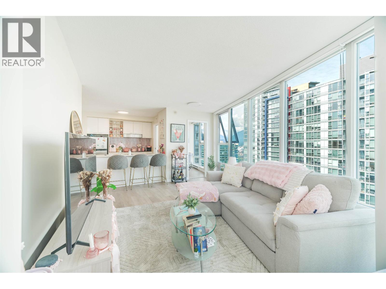 2308 111 W GEORGIA STREET, Vancouver — photo 9