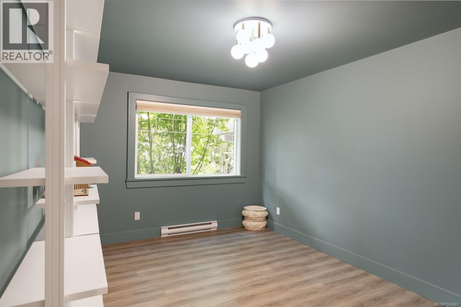 4 4583 Wilkinson Road, Saanich