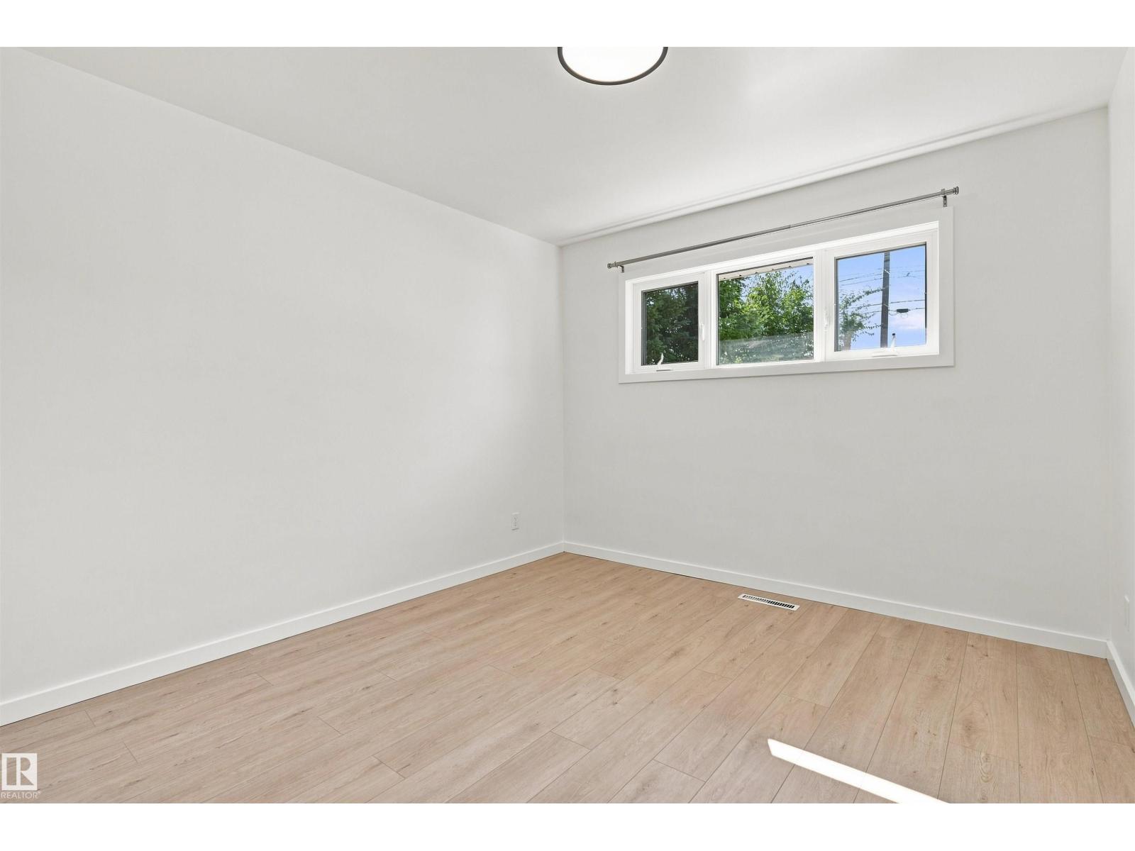 4021 117 AVe AV NW - 34