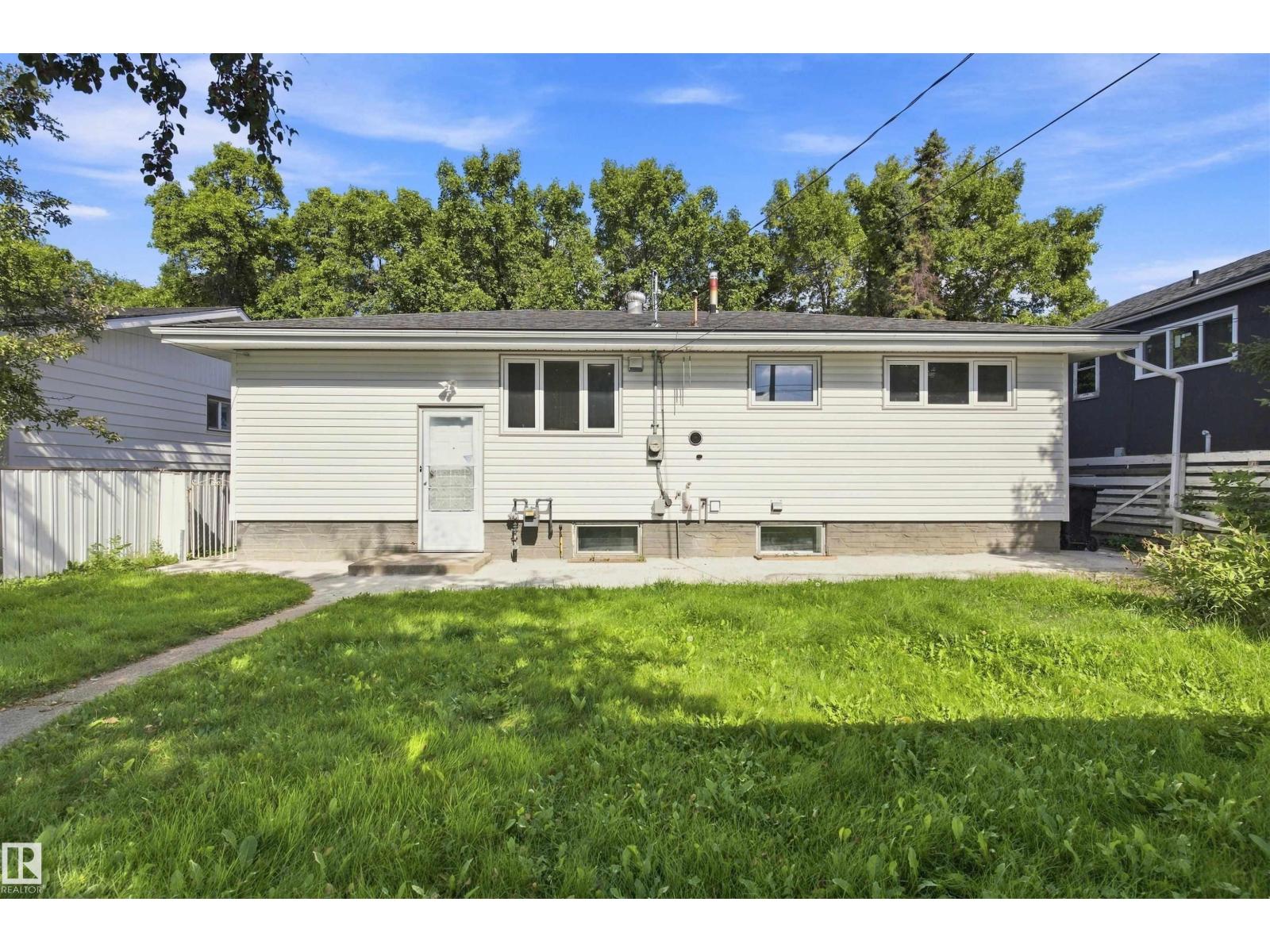 4021 117 AVe AV NW - 51