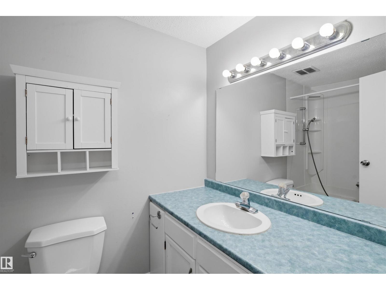 18124 93 AV NW - 17
