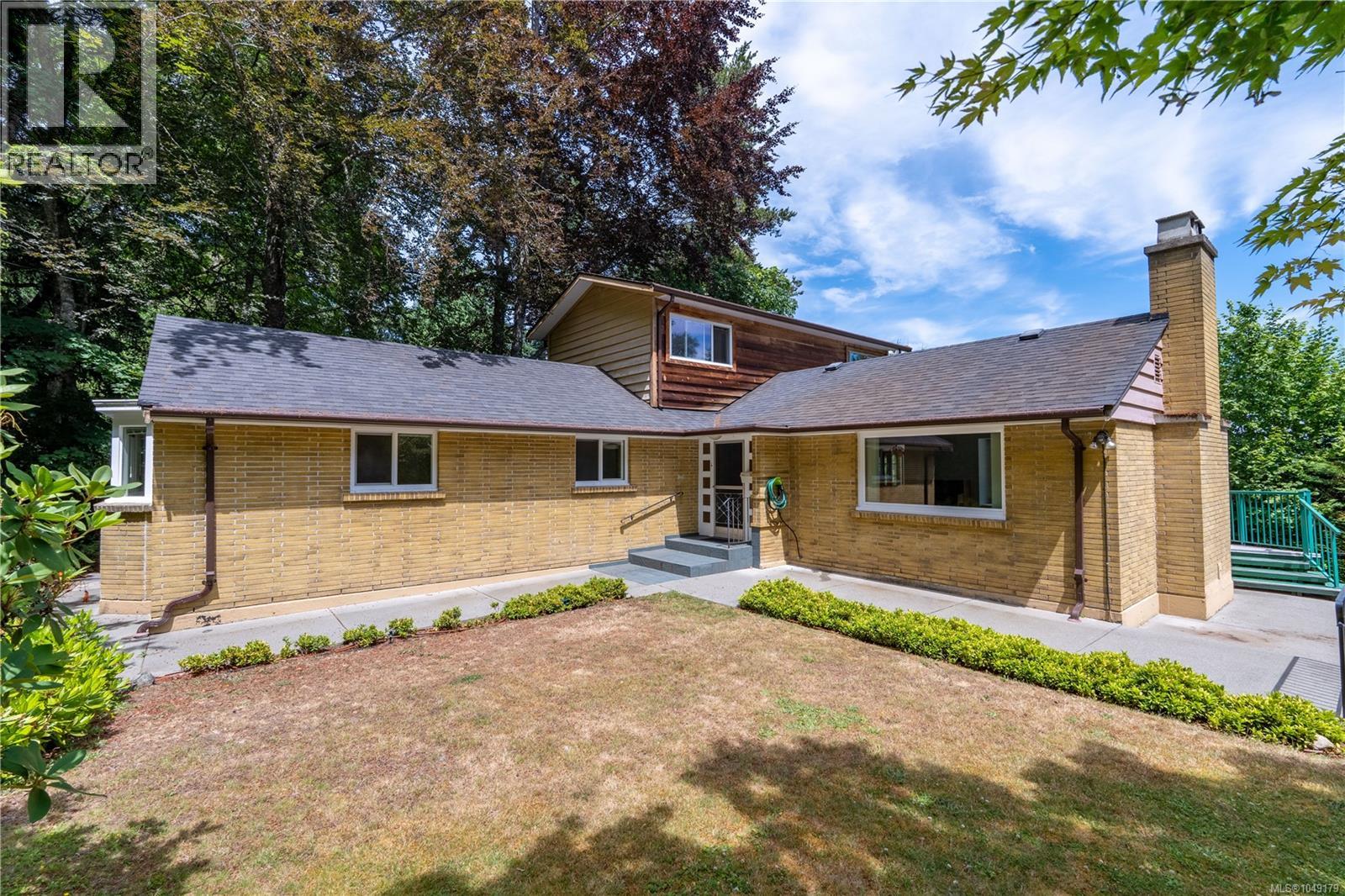 5349 Alderley Road, Saanich