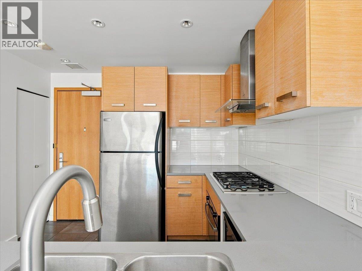 519 8080 CAMBIE ROAD, Richmond — photo 9
