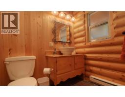 Living room - 957 Little Shuswap Lake Road, Chase, BC V0E1M2 Photo 11