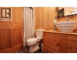 Kitchen - 957 Little Shuswap Lake Road, Chase, BC V0E1M2 Photo 12