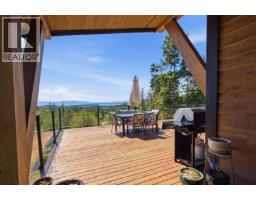 9340 Stephens Way, Halfmoon Bay, BC V7Z1G9 Photo 11