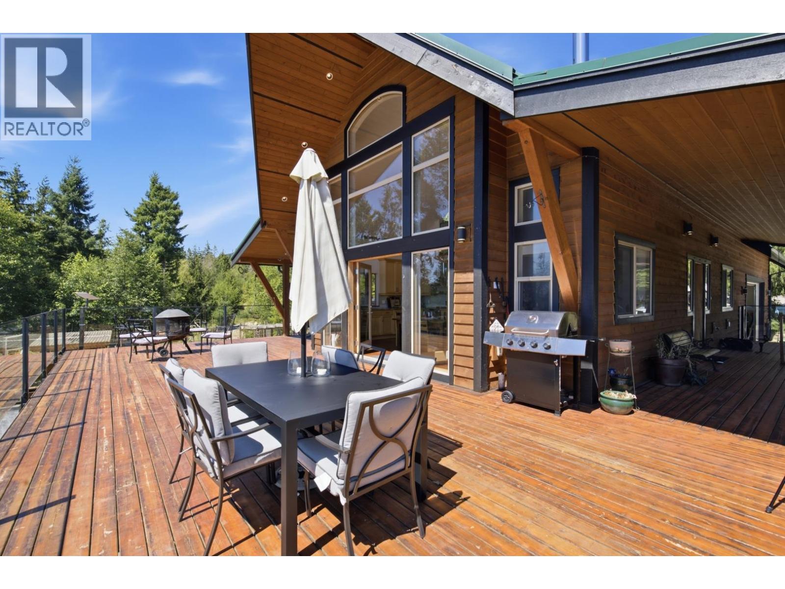 9340 STEPHENS WAY, Halfmoon Bay