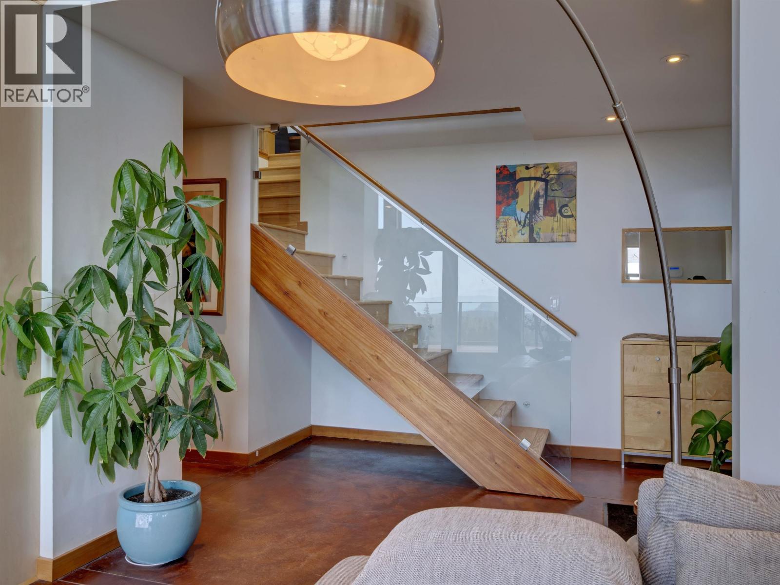 9340 STEPHENS WAY, Halfmoon Bay