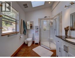 9340 Stephens Way, Halfmoon Bay, BC V7Z1G9 Photo 22