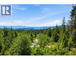 9340 Stephens Way, Halfmoon Bay, BC V7Z1G9 Photo 12