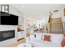 Living room - 2808 40 Street Sw, Calgary, AB T3E3J6 Photo 17