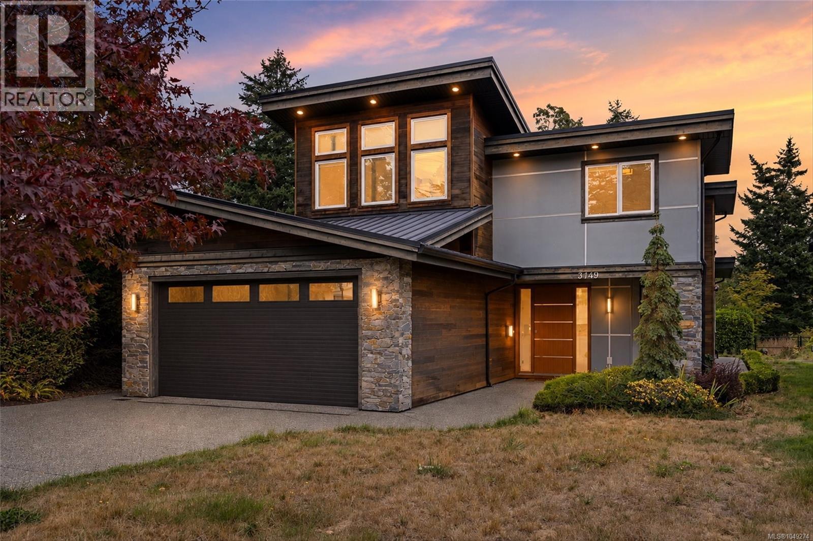 3749 Ascot Drive, Saanich