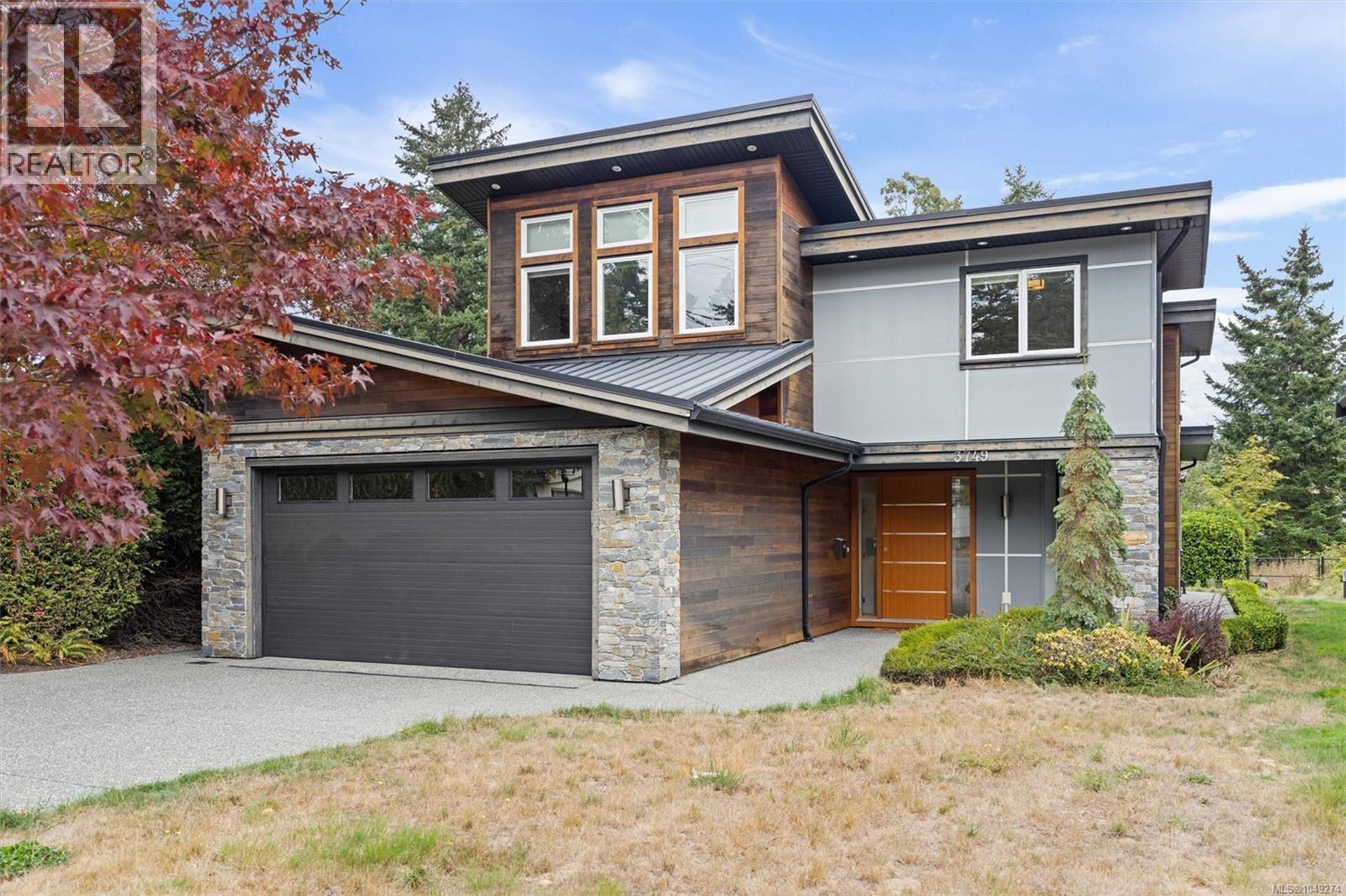  3749 Ascot Drive, Saanich