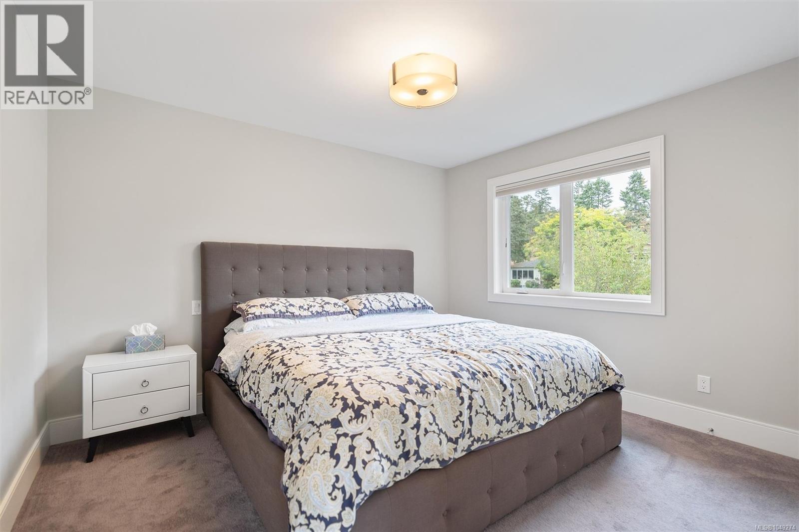 3749 Ascot Dr - 43