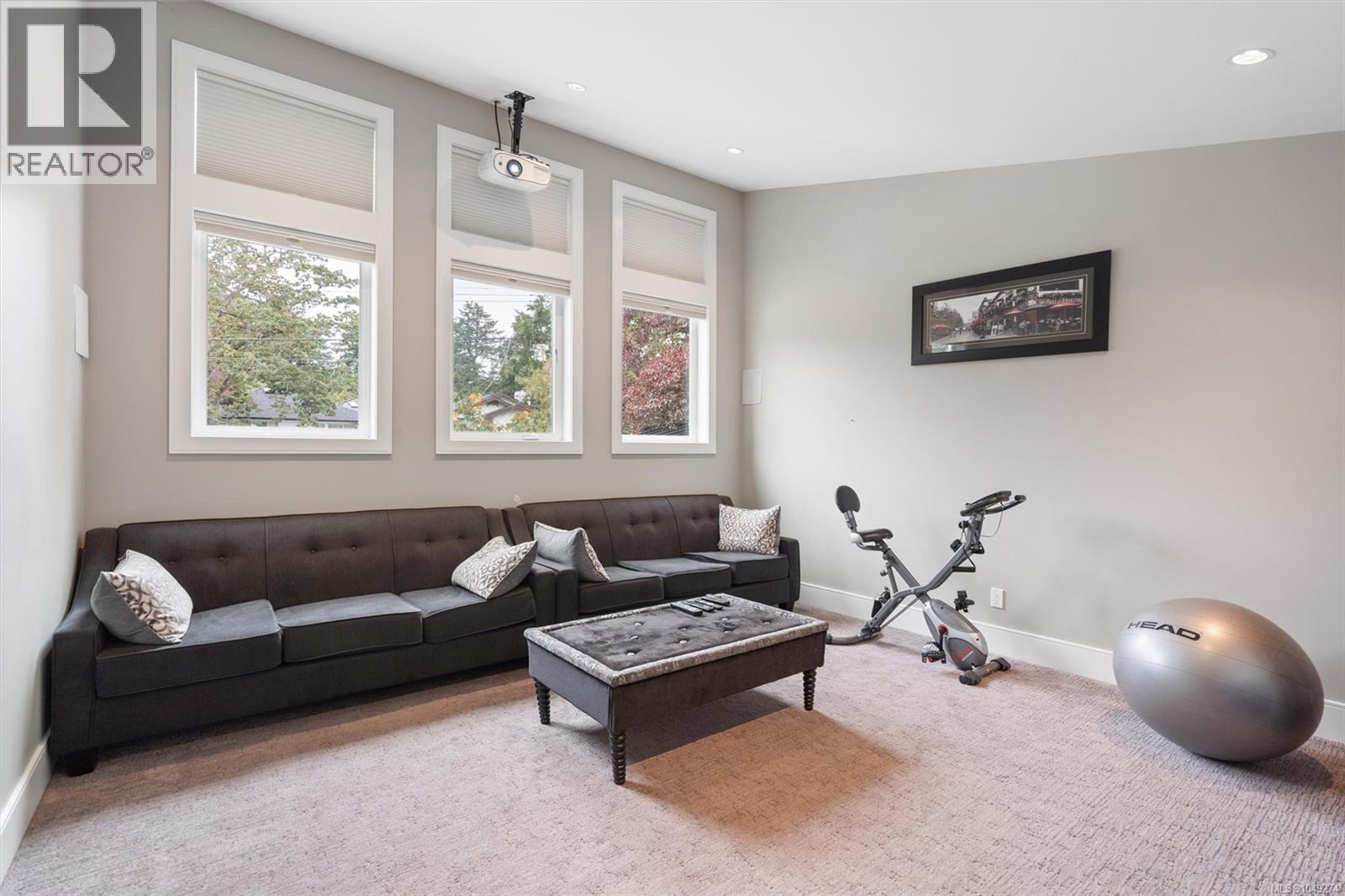  3749 Ascot Drive, Saanich