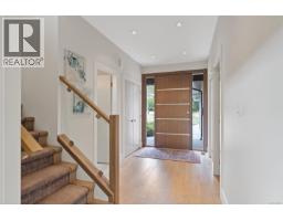 Ensuite - 3749 Ascot Dr, Saanich, BC V8P3S2 Photo 12