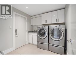 3749 Ascot Dr, Saanich, BC V8P3S2 Photo 28