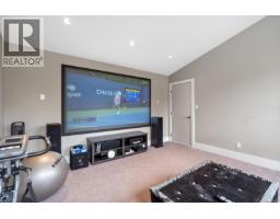 3749 Ascot Dr, Saanich, BC V8P3S2 Photo 46