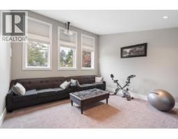 3749 Ascot Dr, Saanich, BC V8P3S2 Photo 47
