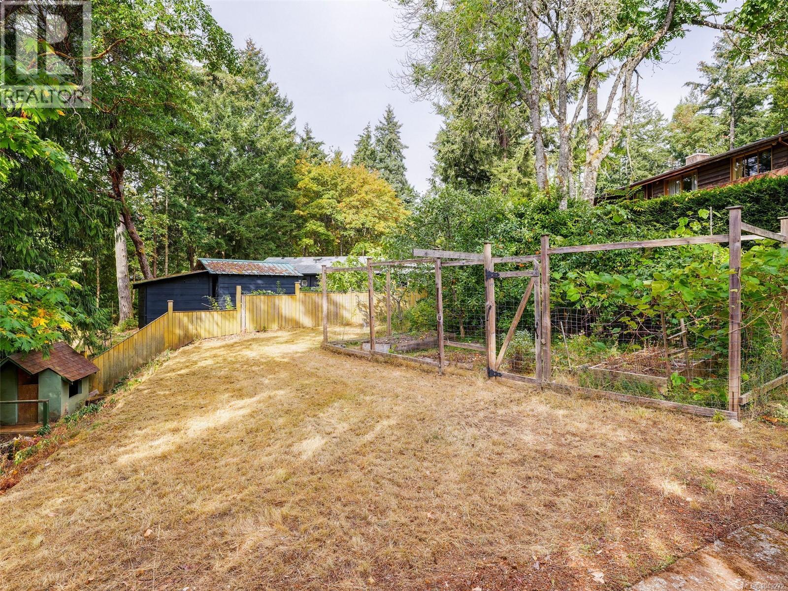 905 Gade Rd - 23