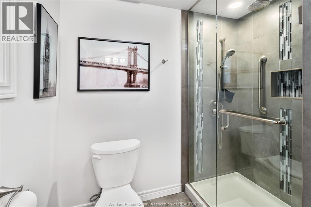 1502 Bayfield CRESCENT - 34
