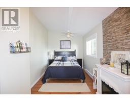 647b Lakeshore Dr, Tarbutt, ON P0R1E0 Photo 16