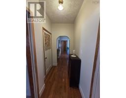 673 George St Street, Sydney, NS B1P1L2 Photo 8