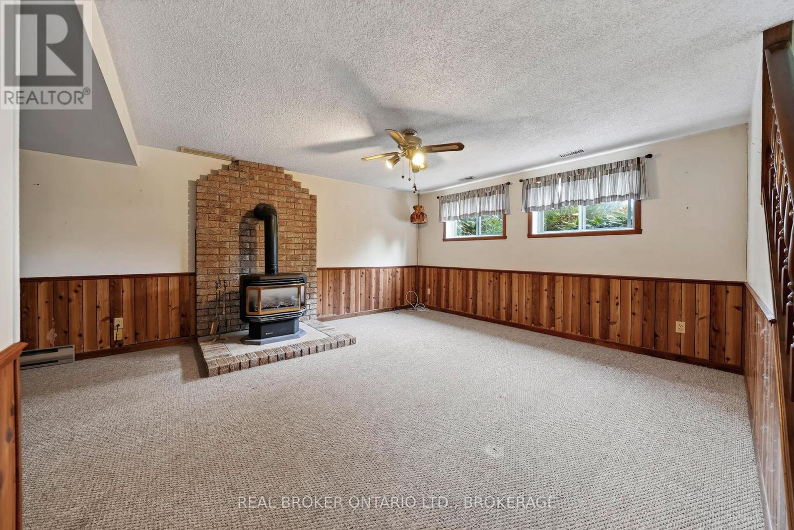 4 LOYALIST CRESCENT - 16