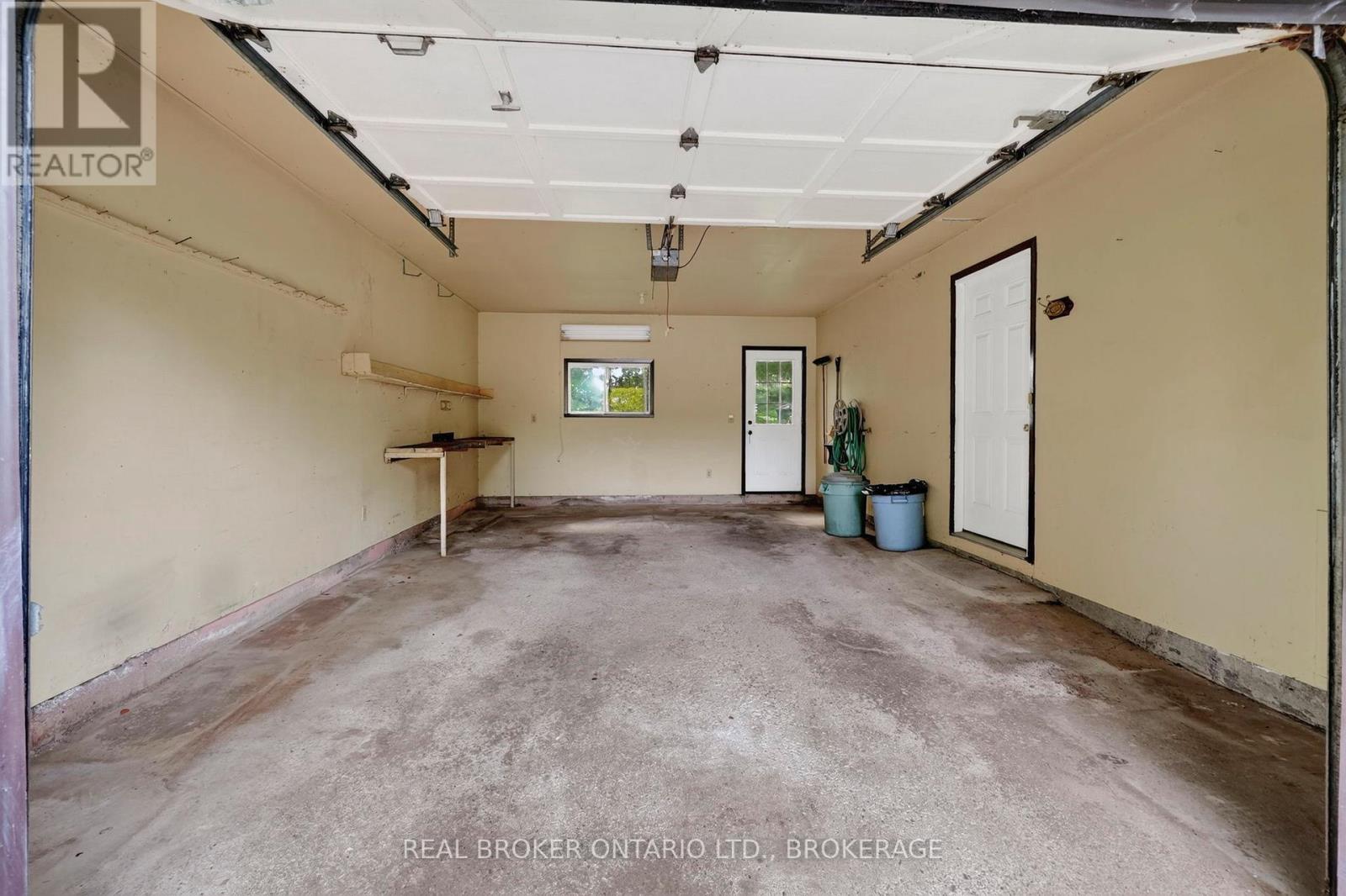 4 LOYALIST CRESCENT - Image 20